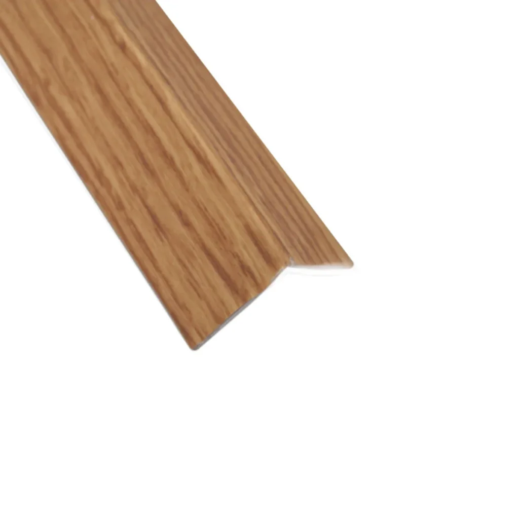 LZZ PVC 20×20-hrast