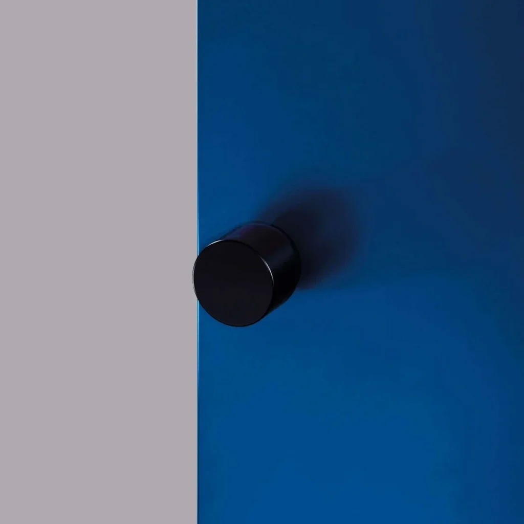 KV kvaka dugme NUDA LUI crna