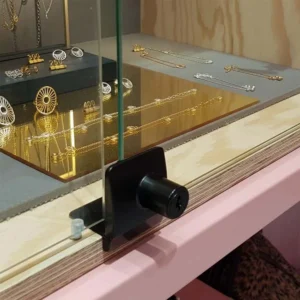 SI bravica CRNA SQUARE 2 krila