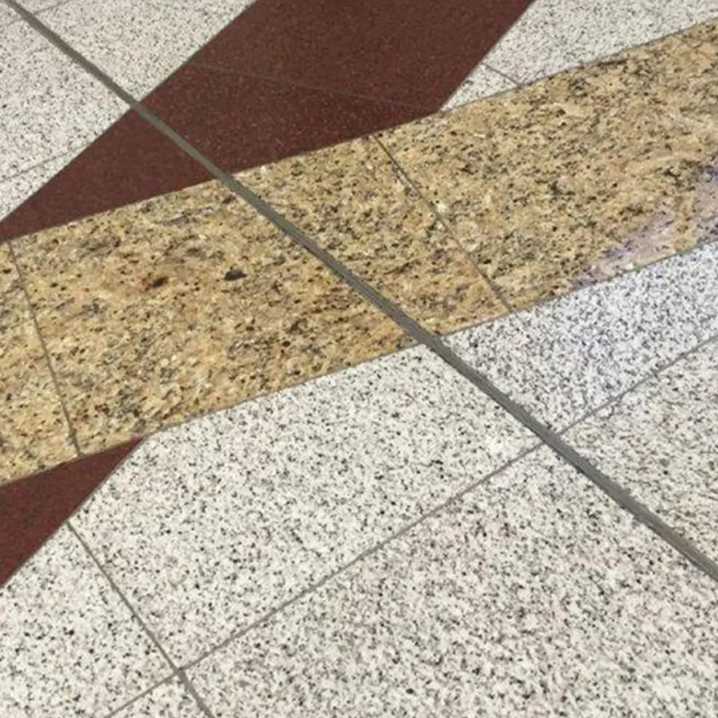 DIL U PVC profil H=15mm-siv AR