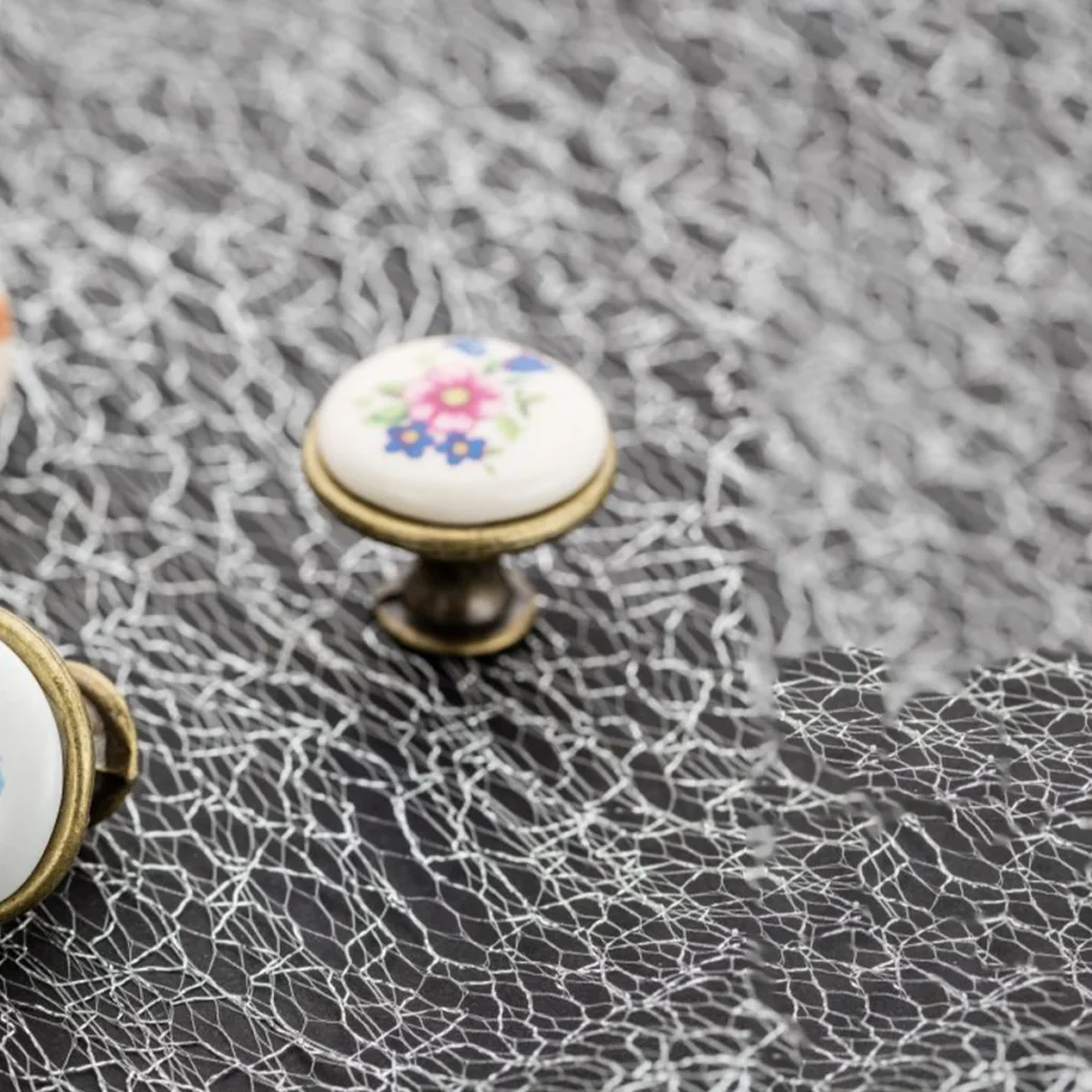 ORN D ruč.Porcelan cvet