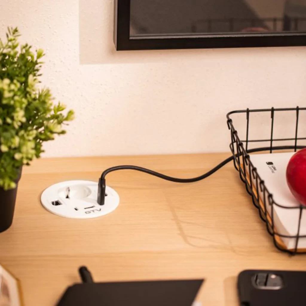 OU utič.RONDO 1xšuko bela GTV