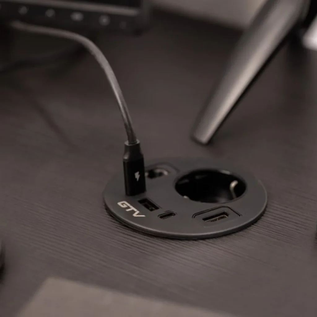 OU utič.RONDO 1xšuko crna GTV