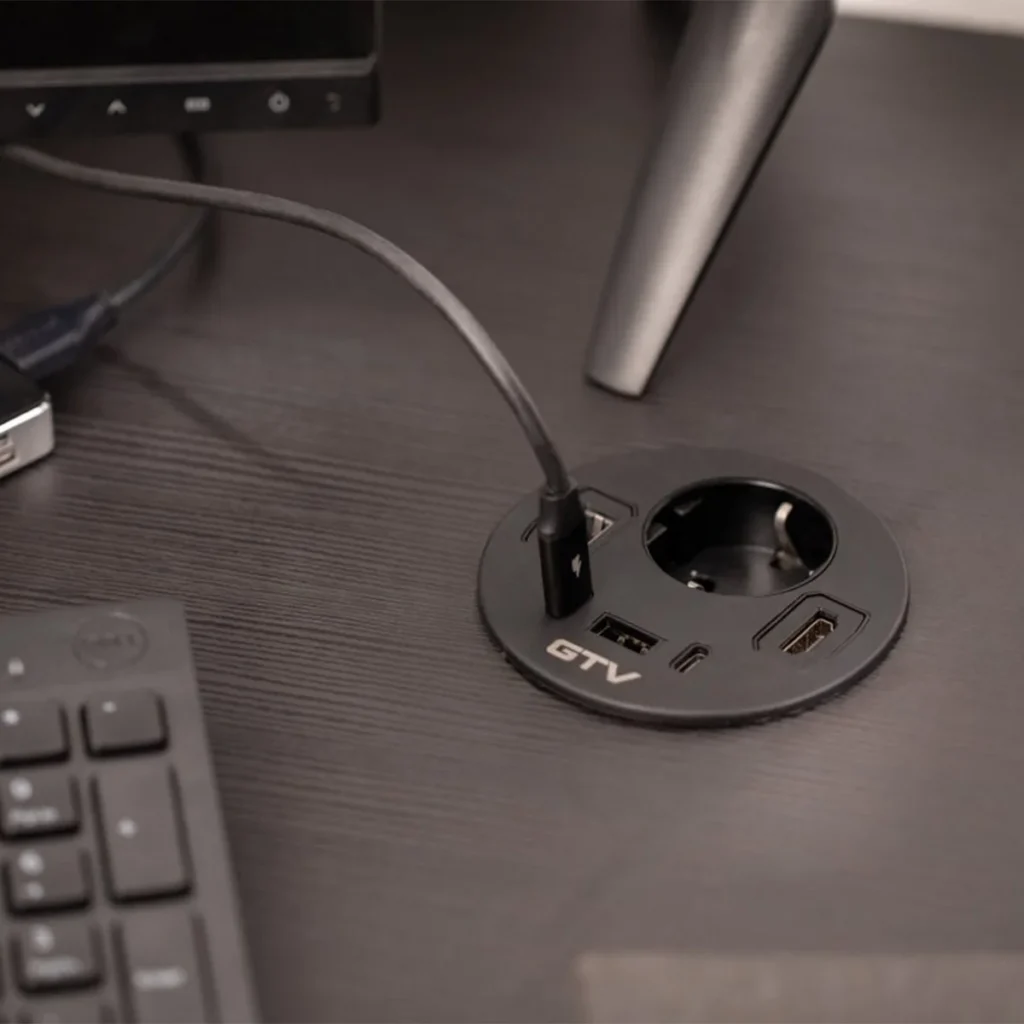 OU utič.RONDO 1xšuko crna GTV